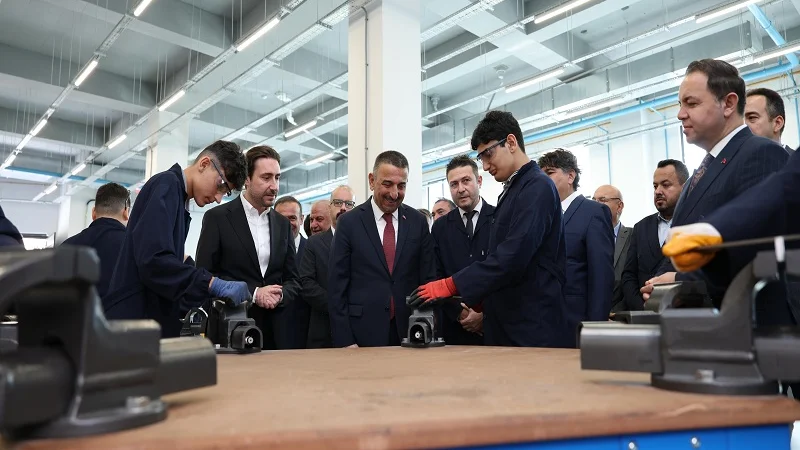 Zonguldak Valisi Hacıbektaşoğlu'ndan Mesleki Eğitim Atölyesine Ziyaret