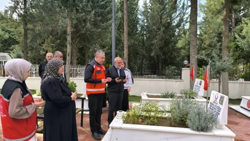 Adıyaman'da Şehit Hasan Aydoğdu Kabri Başında Anıldı