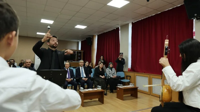 Afyonkarahisar'da Devlet Himayesindeki Çocuklar MEVA ile Müziğe Adım Attı