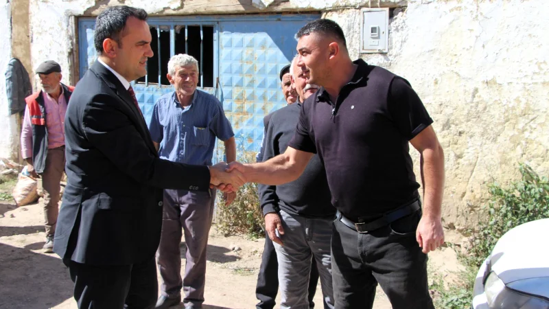 Banaz Kaymakamı Musa Kazım Çelik, Bahadır Köyü'nde Vatandaşlarla Buluştu
