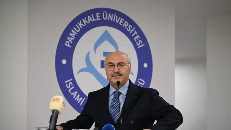 Denizli'de 'İmam Buhârî'nin İlmî Mirası' Sempozyumu Başladı
