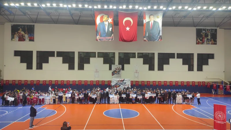Fatsa'da Amatör Spor Haftası Yürüyüş ve Gösterilerle Kutlandı