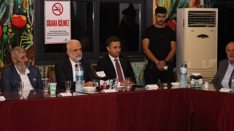 Hatay'da Kanaat Önderleri Toplantısı Gerçekleştirildi