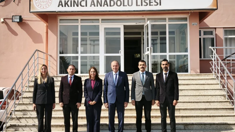Kahramankazan Kaymakamı Mustafa Yılmaz'dan Akıncı Anadolu Lisesi'ne Ziyaret