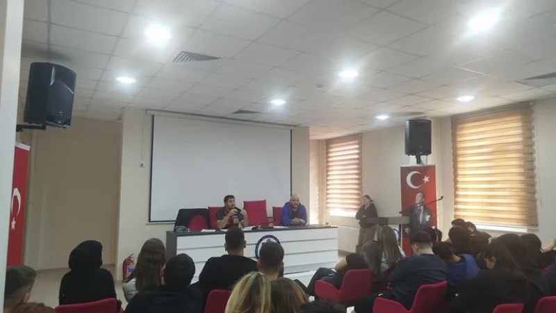 Kırklareli'nde Gençlere Yönelik Bağımlılıkla Mücadele Eğitimi Düzenlendi
