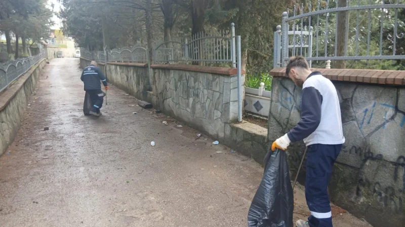 Kocaeli'de Mezarlıklar Düzenleniyor ve Bakım Çalışmaları Sürüyor