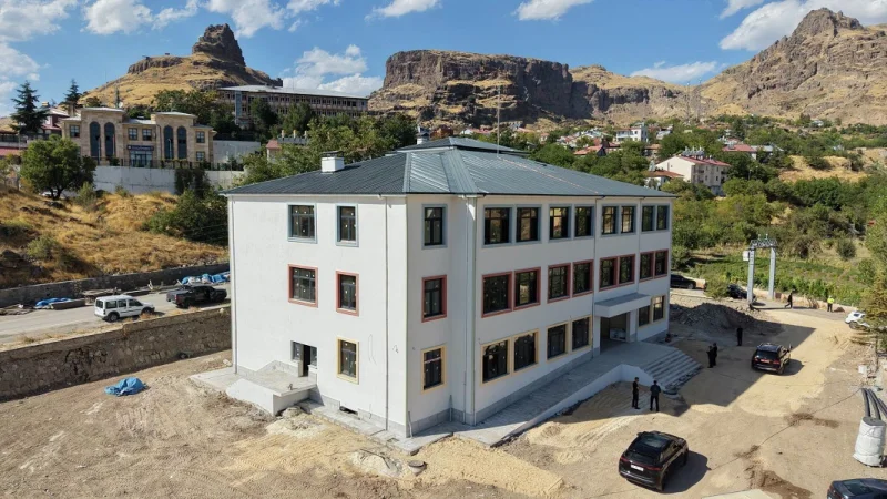 Mazgirt'te Yapımı Süren Mimar Sinan Okulunda İnceleme