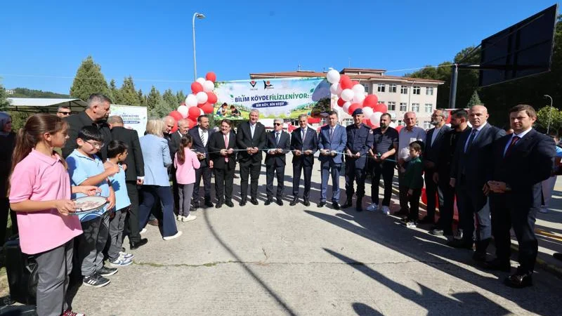 Sakarya'da 'Bilim Köyde Filizleniyor' Projesi ile Öğrenciler Geleceğe Hazırlanıyor