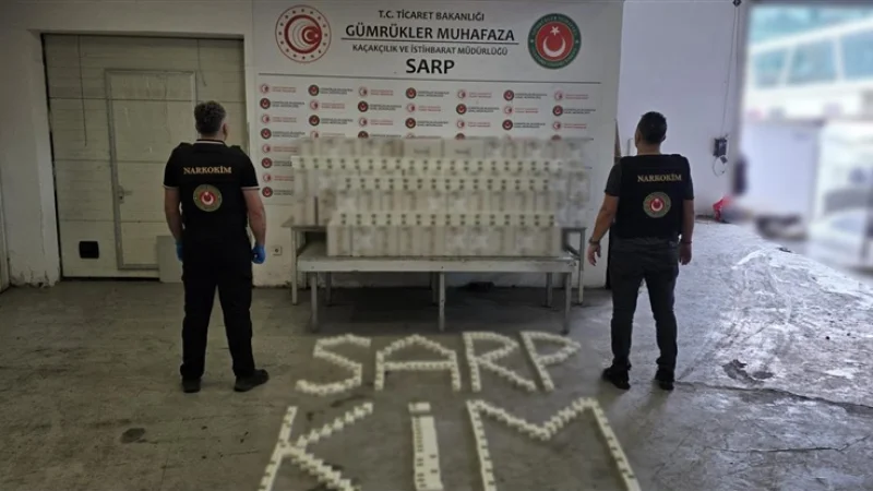 Ticaret Bakanlığı Ekiplerinden Uyuşturucu Operasyonları: Yüz Binlerce Hap ve Kilolarca Madde Ele Geçirildi