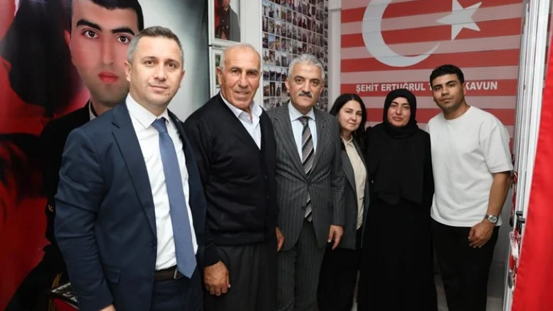 Vali Mehmet Makas ve Düzce Aile ve Sosyal Hizmetler İl Müdürlüğü'nden Şehit Ailesine Ziyaret
