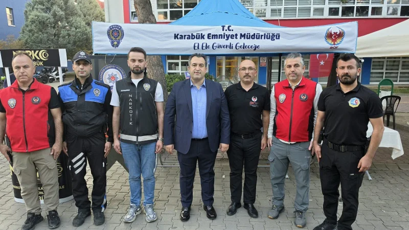 Karabük Emniyeti'nden KBÜFEST'te Gençlere Güvenlik Bilgilendirmesi