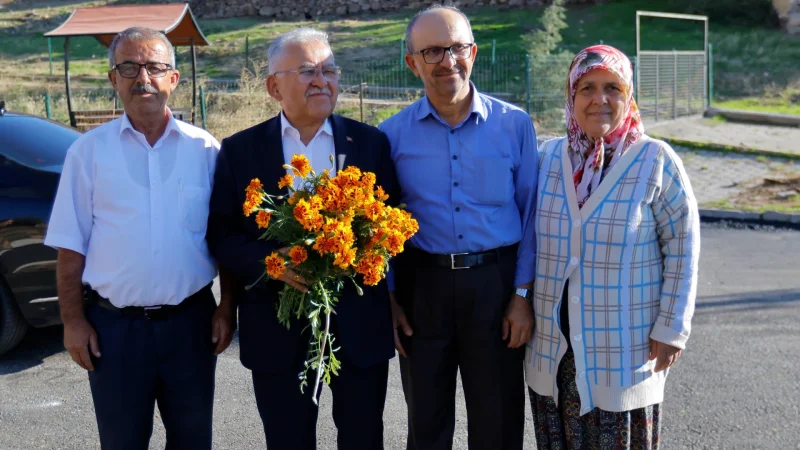 Kayseri Büyükşehir Belediyesi'nden Develi Tombak Mahallesi'ne Sıcak Asfalt Hizmeti