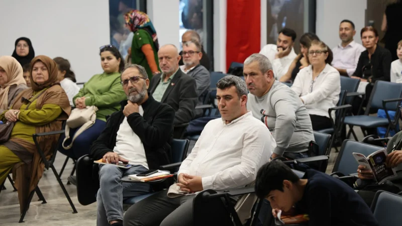 Kocaeli Kitap Fuarı'nda Savaşın Çocuk Üzerindeki Yüzü Anlatıldı