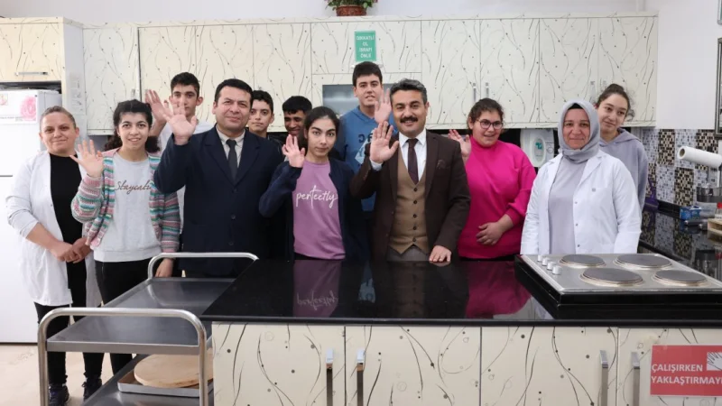 Sivas'ta Özel Eğitim Öğrencilerinden Uluslararası Başarı: Erasmus+ Projesi Tamamlandı