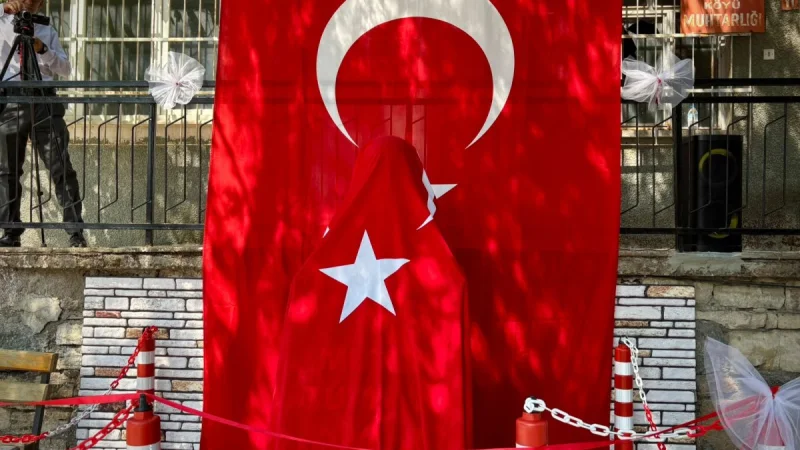 Balıkesir Savaştepe'de Soğucak Mahallesi'ne Atatürk Anıtı Kazandırıldı