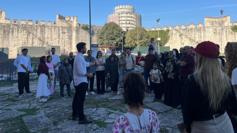 Fatih'teki Yedikule Hisarı'nda Rehberli Gündüz Turları Sürüyor