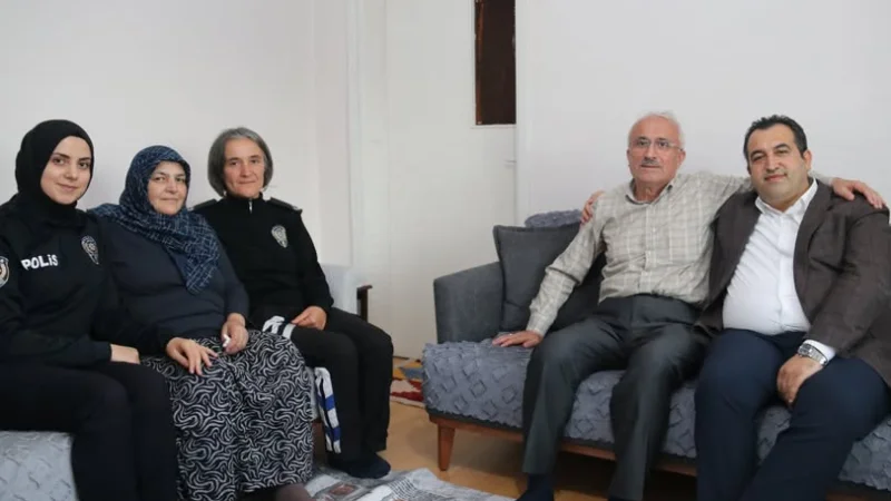 Karabük Emniyet Müdürü Osman Tınmazol'dan Şehit Ailesine Ziyaret
