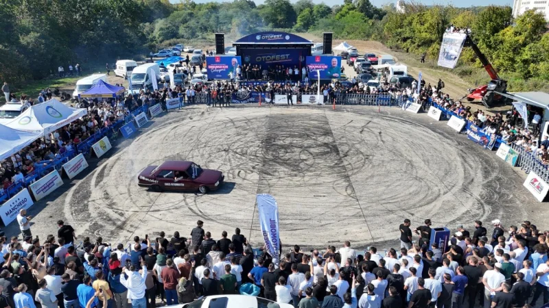 Ordu'da OtoFest 2026 Coşkusu: Otomobil Tutkunları Ünye'de Buluştu