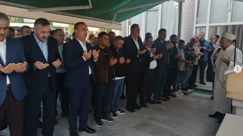 Tekirdağ'da Şehit Babası Fikret Güzelsoy Son Yolculuğuna Uğurlandı