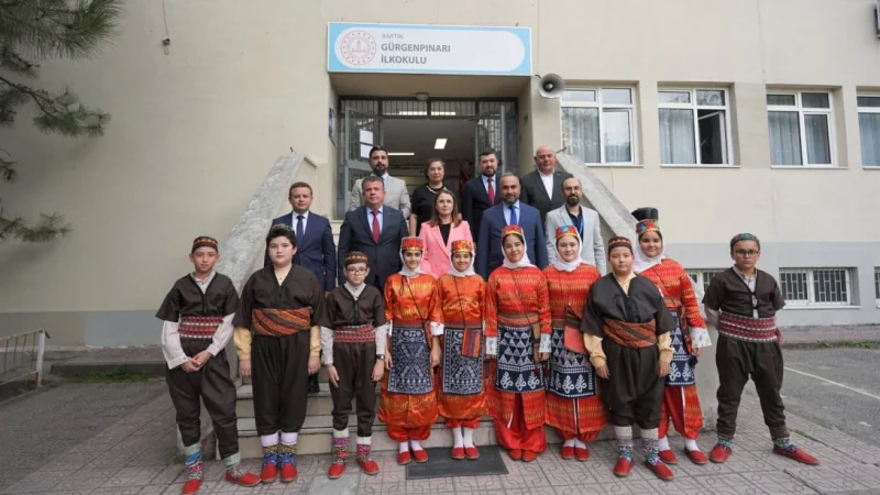Bartın'da 'Köy Akademisi' ile Öğrenciler Bilim ve Sanatla Buluştu