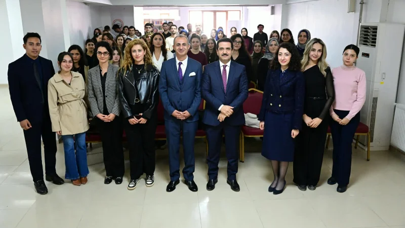 Battalgazi Belediye Başkanı Taşkın, Malatya'da Genç Avukatlarla Bir Araya Geldi