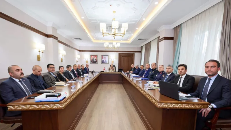 Burdur'da İl Güvenlik ve Asayiş Koordinasyon Toplantısı Yapıldı