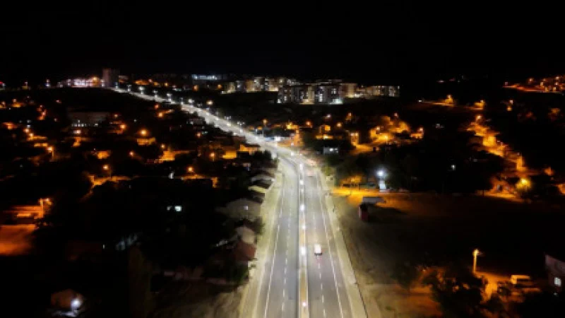 Elazığ'da Üniversite ve Yeni Mahalle'nin yolları asfaltlandı