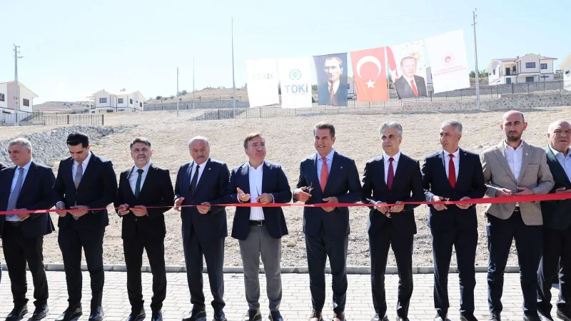 Erzincan Kemah'ta Afet Konutları Hak Sahiplerine Teslim Edildi
