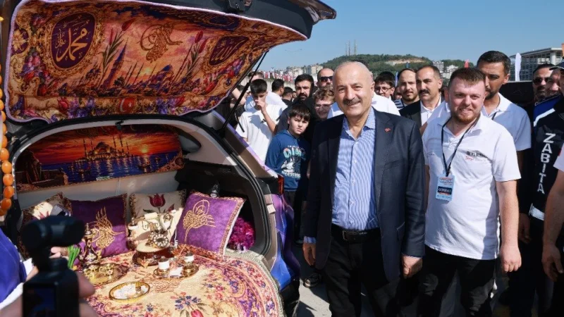 Gebze'de 3. Modifiyeli Araçlar Festivali Otomobil Tutkunlarını Buluşturdu