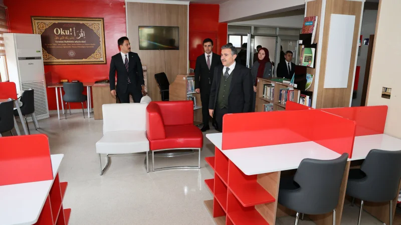 Gümüşhane Valisi Cevdet Atay'dan Torul Halk Kütüphanesi'nde İnceleme