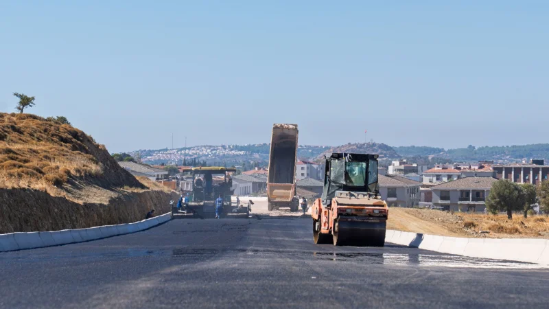 İzmir Seferihisar’da Ulaşımı Rahatlatacak Çevre Yolu Projesinde Sona Gelindi