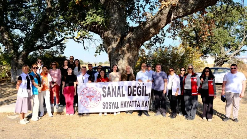 Kırklareli'nde 10 Ekim Dünya Ruh Sağlığı Günü Nedeniyle Farkındalık Yürüyüşü Düzenlendi