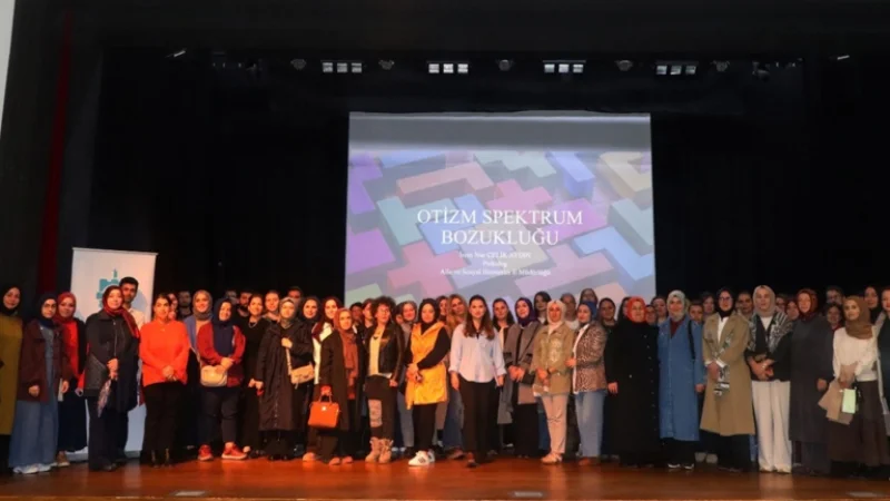 Kocaeli'de II. Ulusal Otizm Eylem Planı Çerçevesinde Eğitimler Düzenlendi