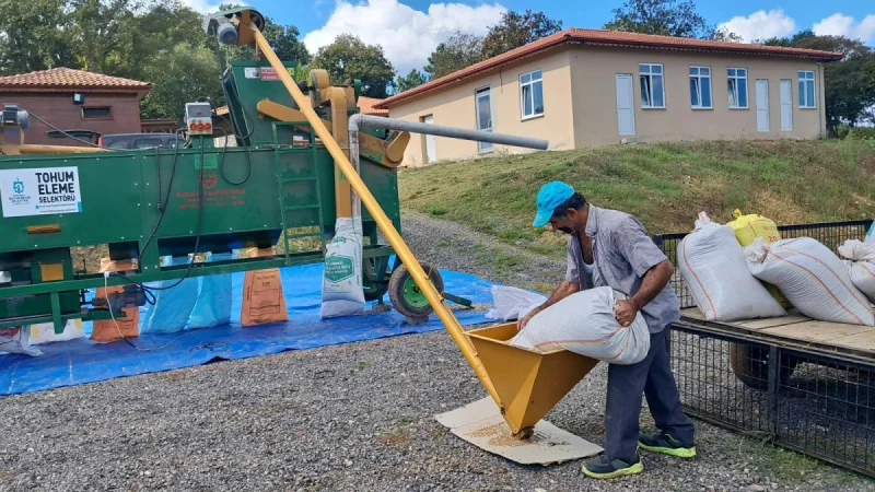 Kocaeli'de Seyyar Selektör Makinesi ile Çiftçinin Ürünleri Ücretsiz Ayrıştırılıyor