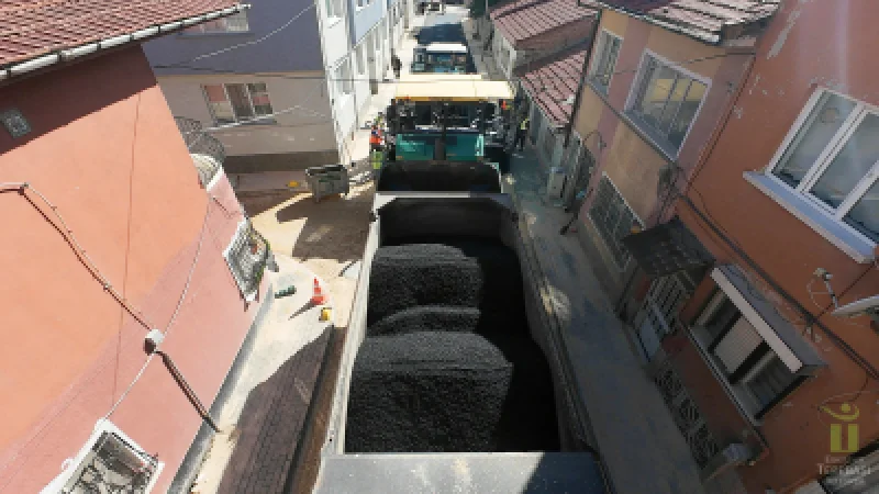 Tepebaşı Belediyesi'nden Yeni Mahalle'de Asfalt Çalışması