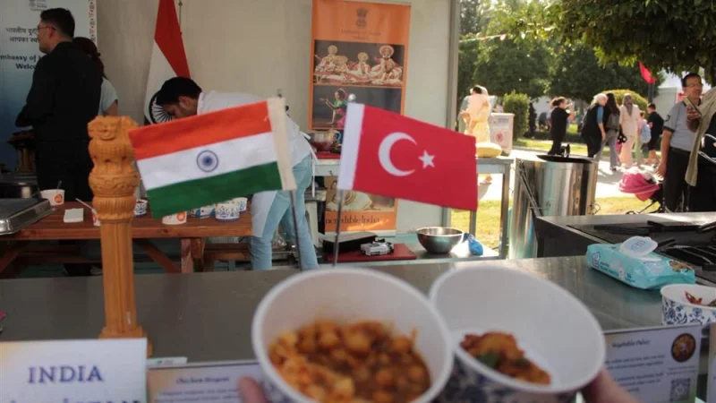10. Uluslararası Adana Lezzet Festivali'nde Kültürler Buluştu