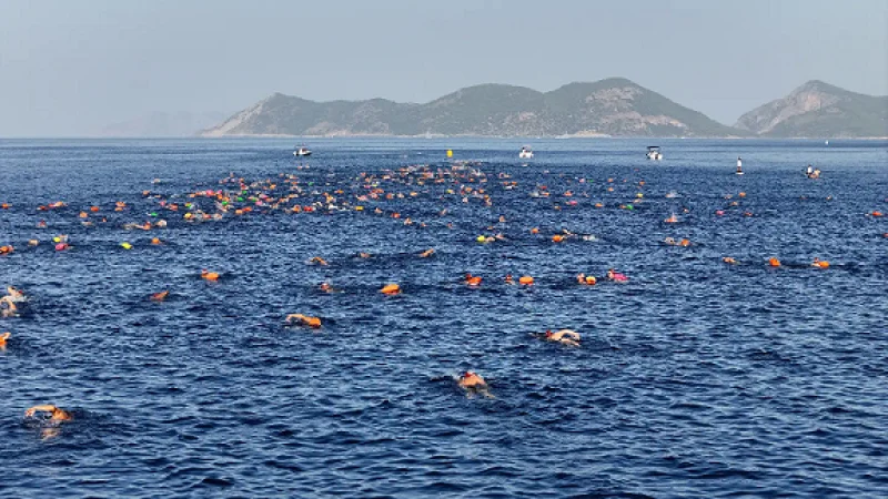 7. Uluslararası Fethiye Spor Festivali'nde Ölüdeniz Açık Su Yüzme Yarışları Tamamlandı