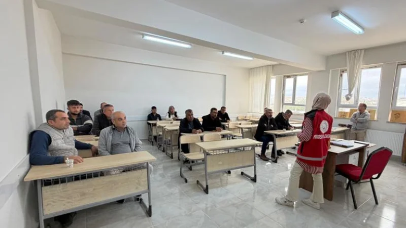 Adıyaman'da Velilere 'Sanal Kumar Bağımlılığı' Eğitimi