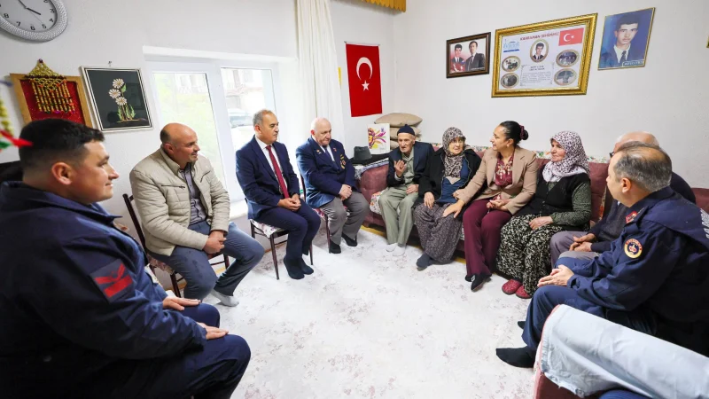 Burdur Valisi Bilgihan'dan Şehit Ailelerine Ziyaret