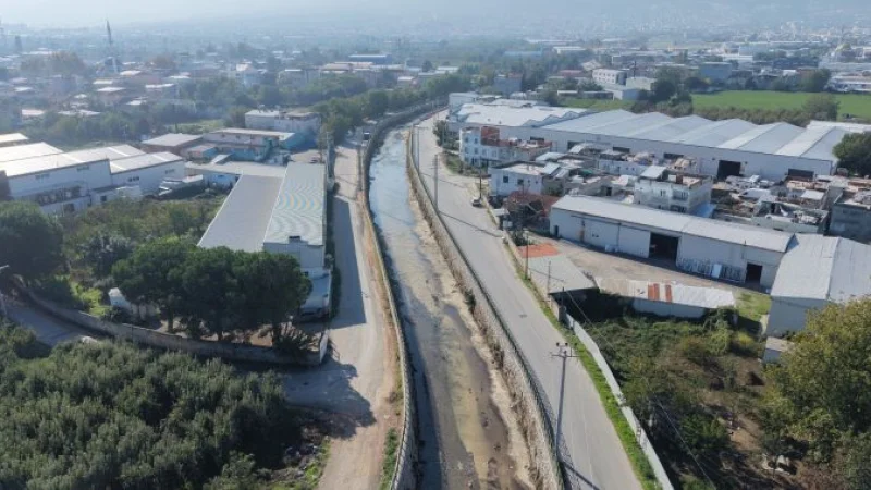 Bursa'da derelerde kapsamlı temizlik ve altyapı mesaisi