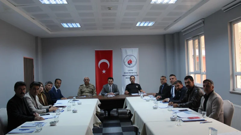 Çatak'ta 2026-2027 Eğitim Öğretim Yılı Okul Güvenliği Toplantısı Gerçekleştirildi