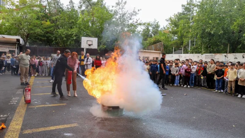 Diyarbakır'da öğrencilere afet farkındalığı eğitimi ve deprem tatbikatı verildi