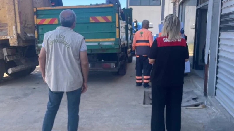 Gaziantep'te Merdiven Altı Gıda Üretimine Geçit Yok: 2 Ton Ürün İmha Edildi