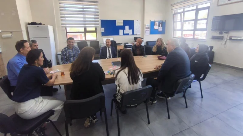 Karabük İl Milli Eğitim Müdürü Nevzat Akbaş, Safranbolu'da Öğretmenlerle Bir Araya Geldi