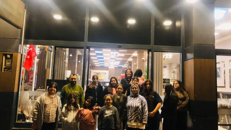 Kilis'te Kız Çocukları İçin Sinema ve Akşam Yemeği Etkinliği Düzenlendi