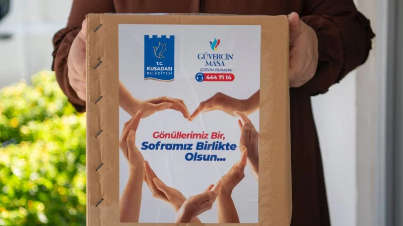 Kuşadası Belediyesi İhtiyaç Sahibi Ailelere Gıda Kolisi Desteğini Sürdürüyor