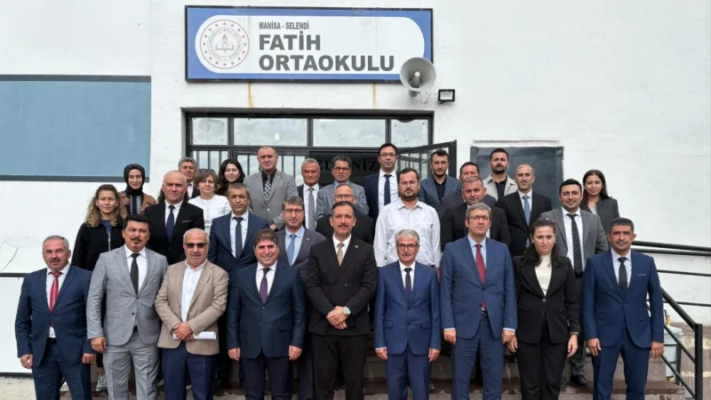 Manisa İl Milli Eğitim Müdürü Uğurelli'den Selendi'de Eğitim İncelemeleri