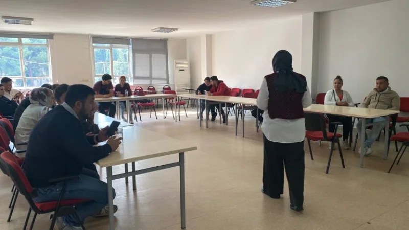 Manisa'da Evlenecek Gençlere Yönelik Evlilik Öncesi Eğitim Düzenlendi