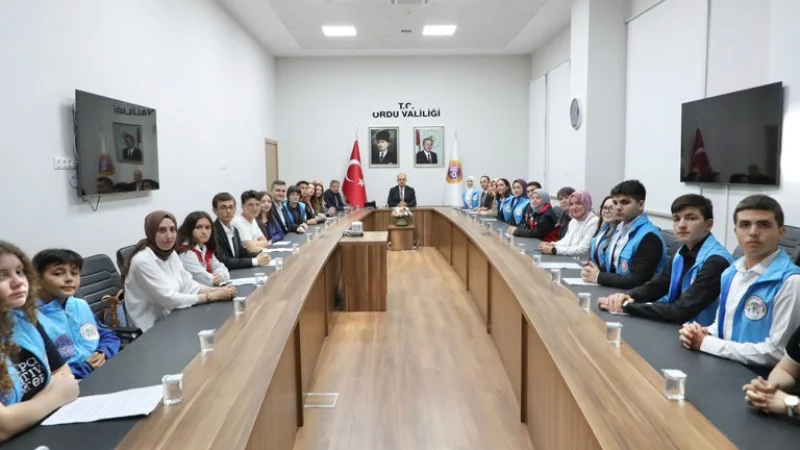 Ordu'da Çocuk Hakları Ekseninde COP31 Karadeniz Zirvesi Heyeti Vali Erol'u Ziyaret Etti