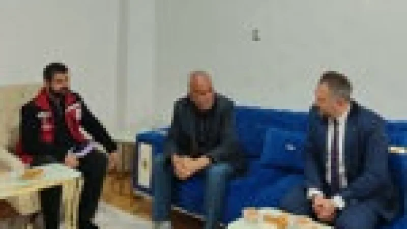 Siirt Aile ve Sosyal Hizmetler İl Müdürlüğünden Şehit Ailesine Ziyaret